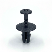 BMW 5 Series Cowl Vent Retainer 51-21-8-205-295 - Macro Detail