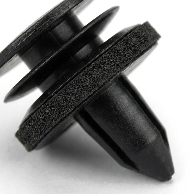 GM Triple-Head Cowl Grille Retainer 15931605 - Macro
