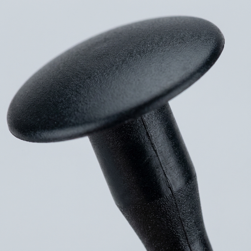 Nissan Cowl Retainer 66820-61U00 | 240SX, Sentra, Infiniti Q45 — Macro Detail