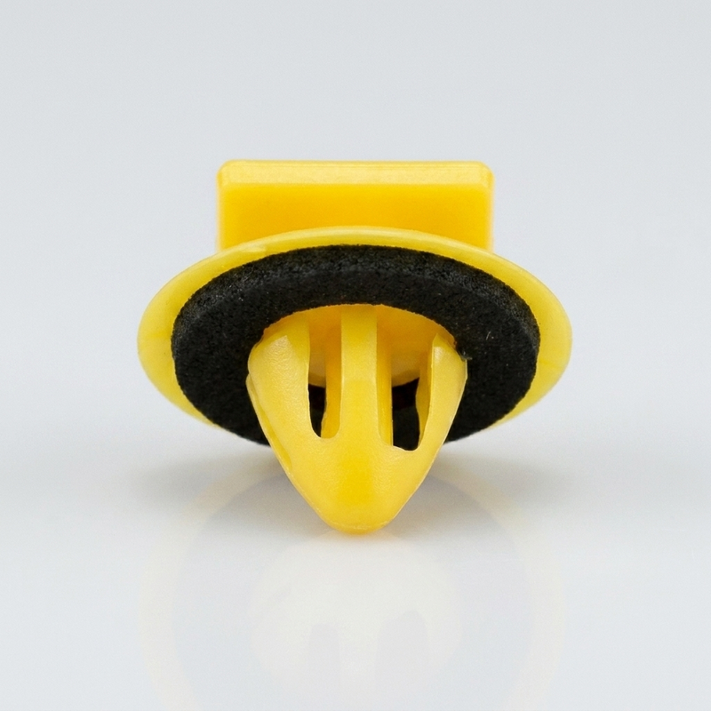 Kia Cowl Retainer 3042 - Top-down view