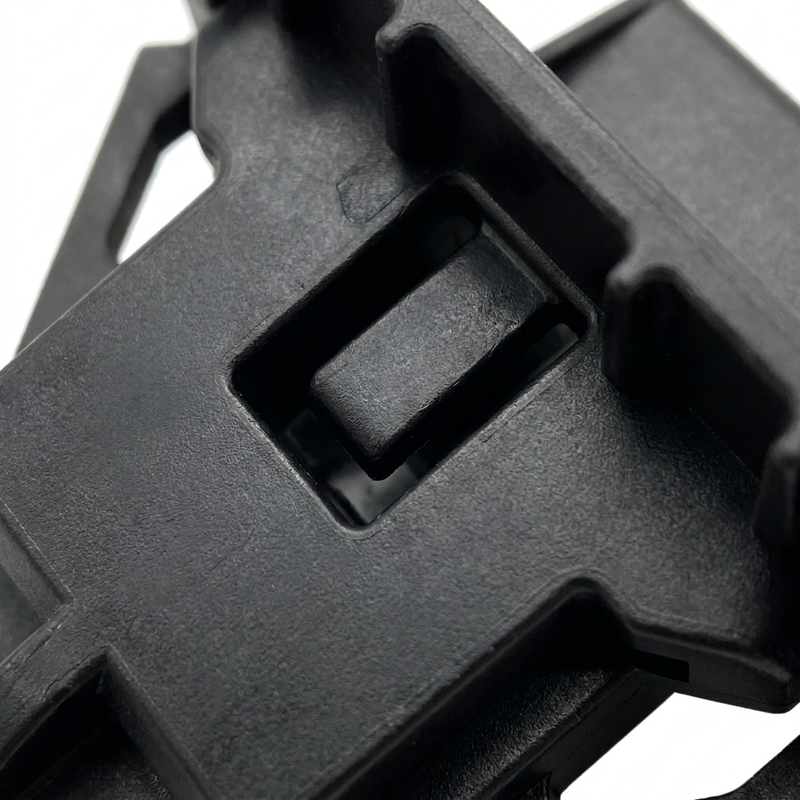 Toyota FJ Cruiser Fender Seal Moulding Clip 61992-35010 21235 - Macro