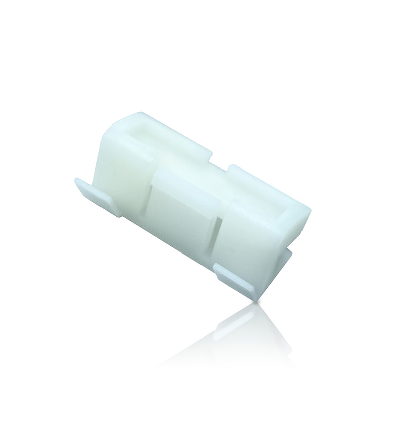 GM Geo Isuzu Windshield Moulding Clip 94467458 | Storm, Impulse, Trooper — Product Photo