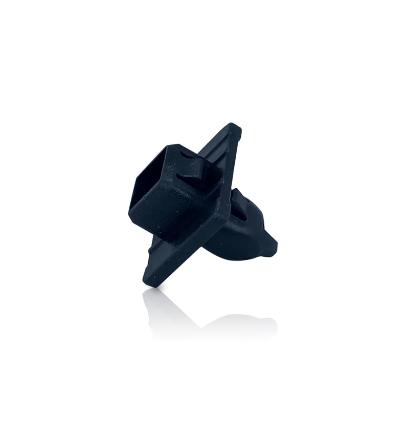 Toyota FJ Cruiser Fender Upper Seal Moulding Clip 61118-35010 | FJ Cruiser 2007-2014 — Product Photo